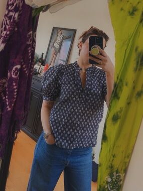 Joie cotton and linen short sleeve blouse with puff sleeve detail